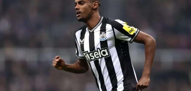 ما هو طلب الانتقال في الدوري الإنجليزي؟ ولماذا لم يلجأ إليه ألكسندر إيزاك؟