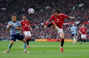 أبرز صفقات اليوم الأخير في سوق الانتقالات الصيفية 2025