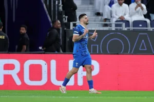 الريان القطري يضم المهاجم الصربي ألكسندر ميتروفيتش من الهلال السعودي